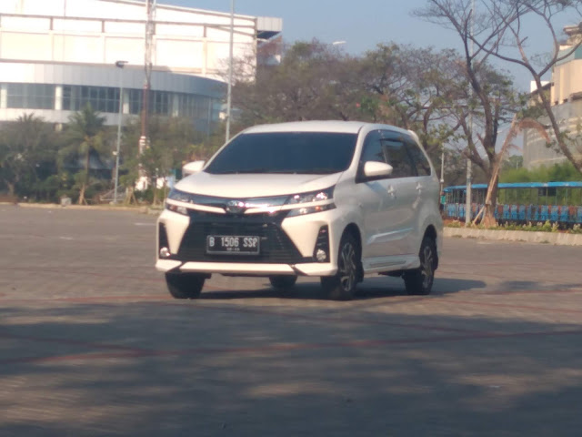 Pengalaman Menunggangi Avanza, Mobil Nyaman Sejuta Umat