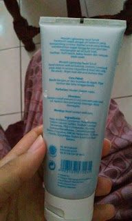 Review Wardah Lightening Facial Scrub