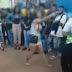 VÍDEO: JOVEM APONTA ARMA PARA CABEÇA DE ALUNA DURANTE BRIGA EM PORTA DE ESCOLA