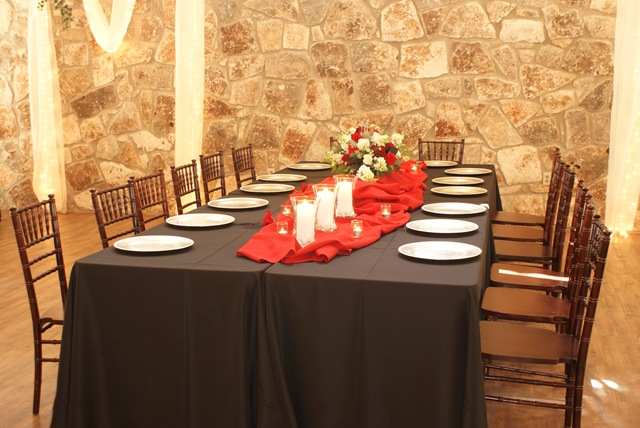 Many brides are now choosing to skip the head table altogether