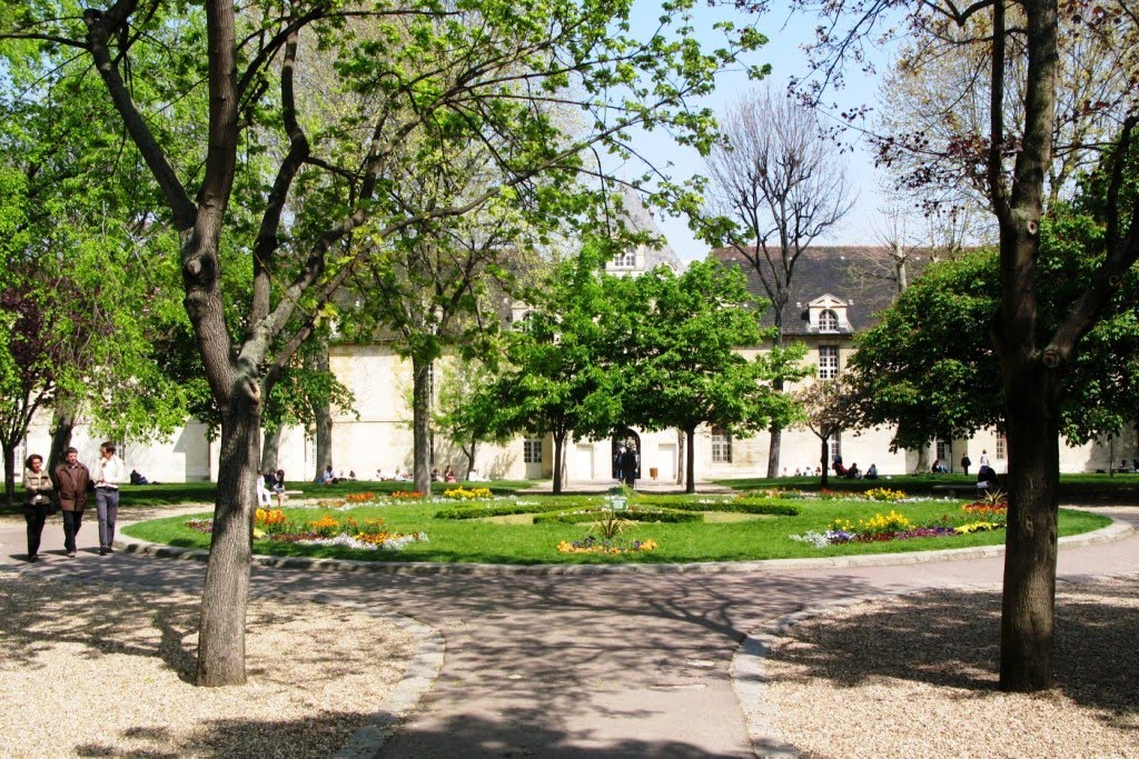 Hopital Saint Louis. The Saint Louis Hospital