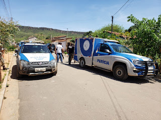 Corpo de andarilho é encontrado em terreno baldio na Vila Amorim em barreiras 