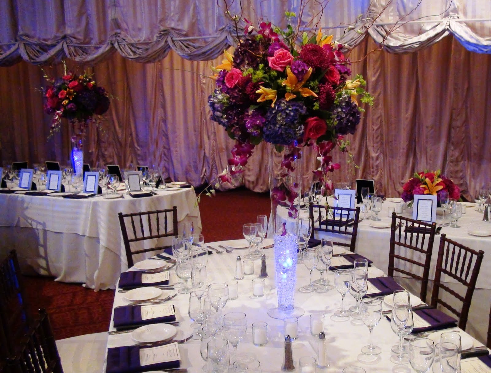 hot pink wedding decorations