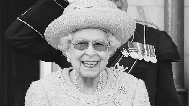 PLANTÃO:  RAINHA ELIZABETH II MORRE AOS 96 ANOS