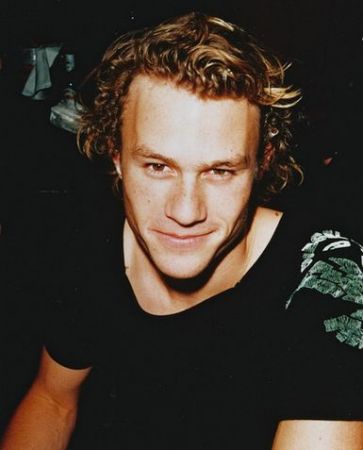 wwwentertainmentwallpapercom RIP beautiful BEAUTIFUL Heath Ledger