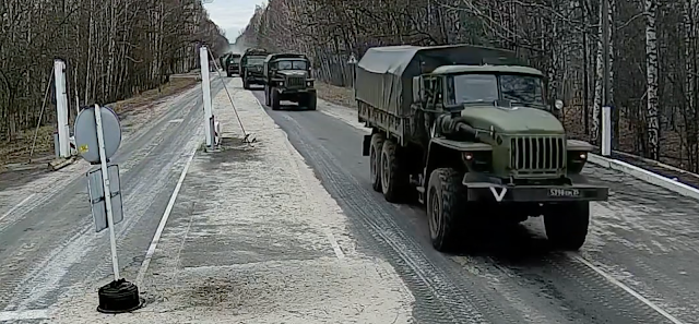 Russian convoy at Checkpoint Leliv - video