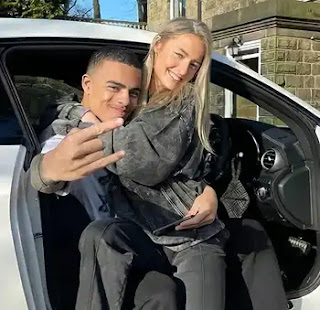 Meet Mason Greenwood S Stunning Girlfriend Harriet Robson 