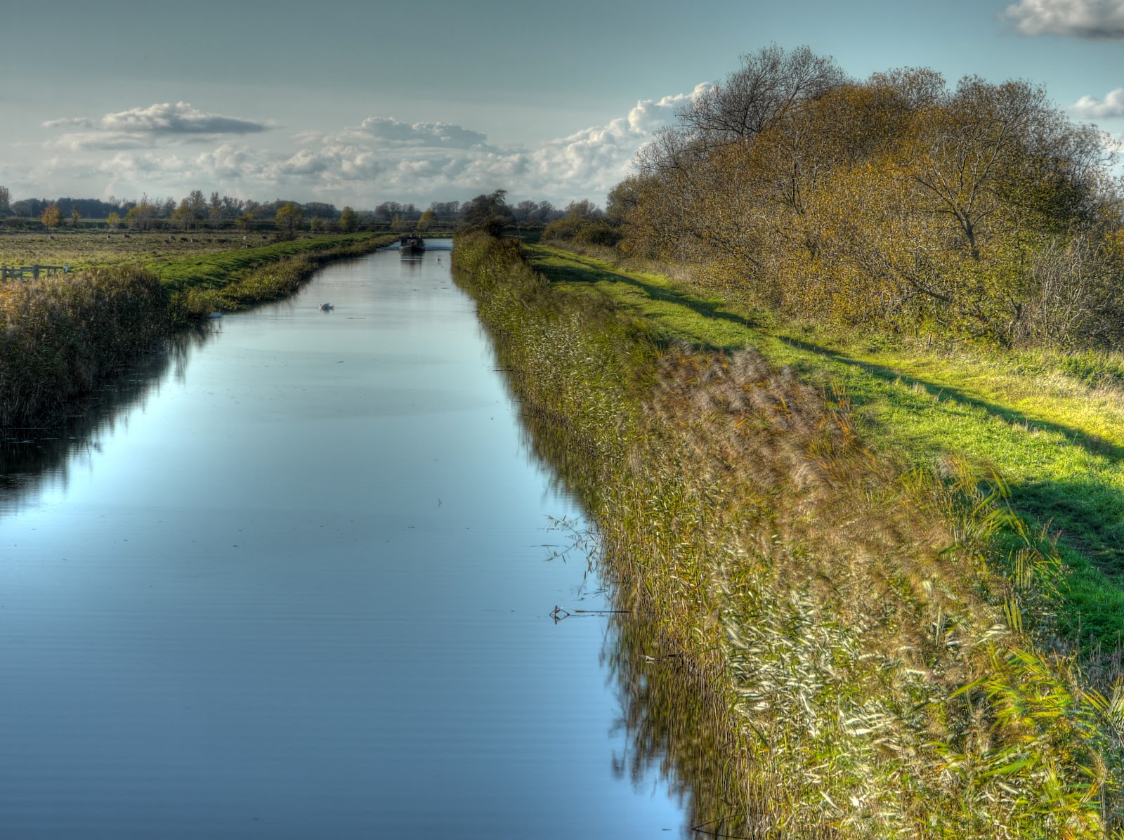 P1210097_098_099_100_101_102_103_tonemapped.jpg
