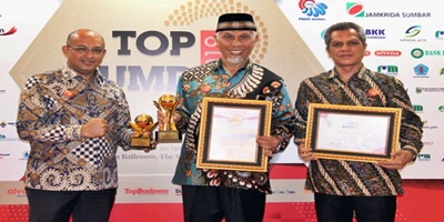 Padang Raih Penghargaan TOP BUMD 2019