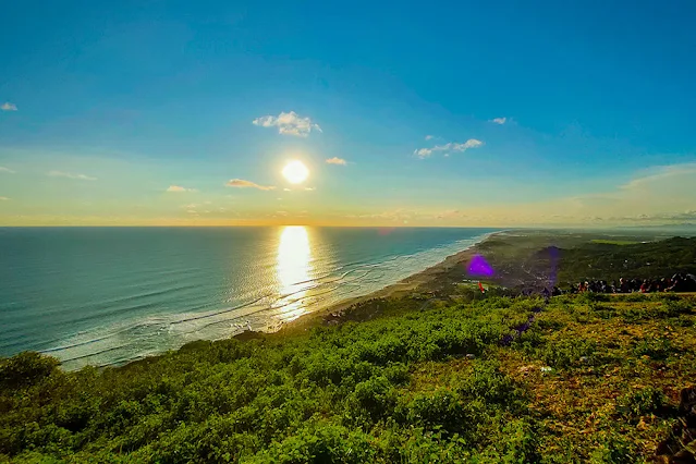 Bukit Paralayang Watugupit, Gunungkidul, Yogyakarta