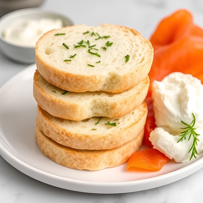Keto Cloud Bread (3 Ingredients Only!) – Light, Fluffy & Low-Carb