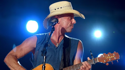 http://www.rollingstone.com/music/news/kenny-chesney-supersizes-2016-tour-with-miranda-lambert-20150915