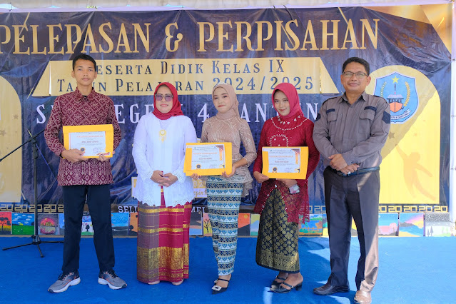 Pelepasan dan Perpisahan Siswa Kelas IX SMP Negeri 4 Gantung Tahun Ajaran 2024/2025
