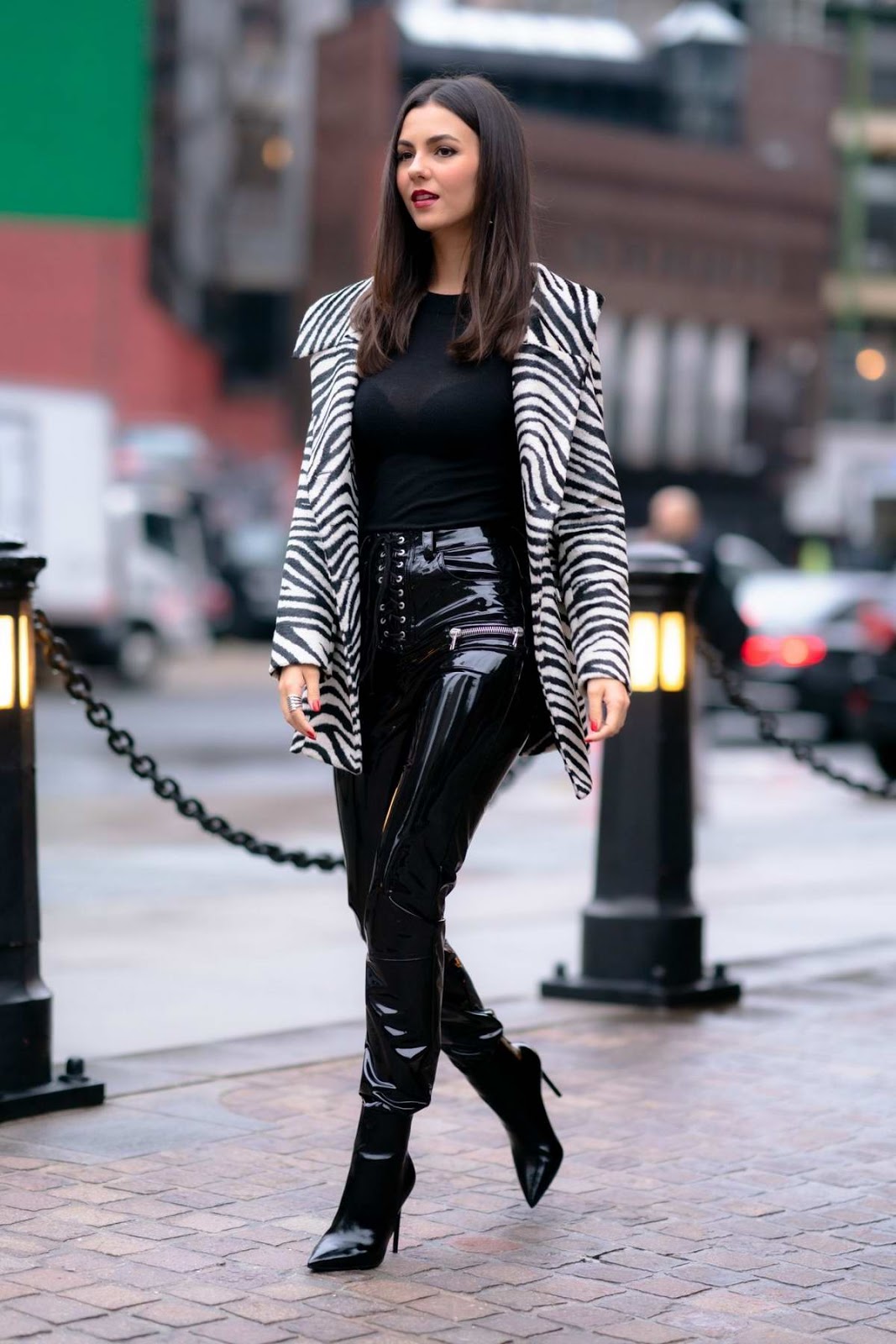 Victoria Justice female celebrity high street style fashion