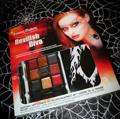 Girls! You can still look sexy and attractive with a devilish look on Halloween. Just use this makeup kit and everything will be great.