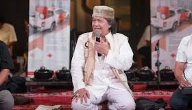 Sampaikan Ceramah Provokatif, Benarkah PBNU Copot Gelar Ustaz Cak Nun?