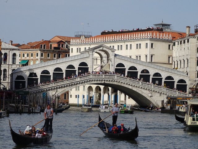 Venecia Rialto Góndola Puente piedra canal grande