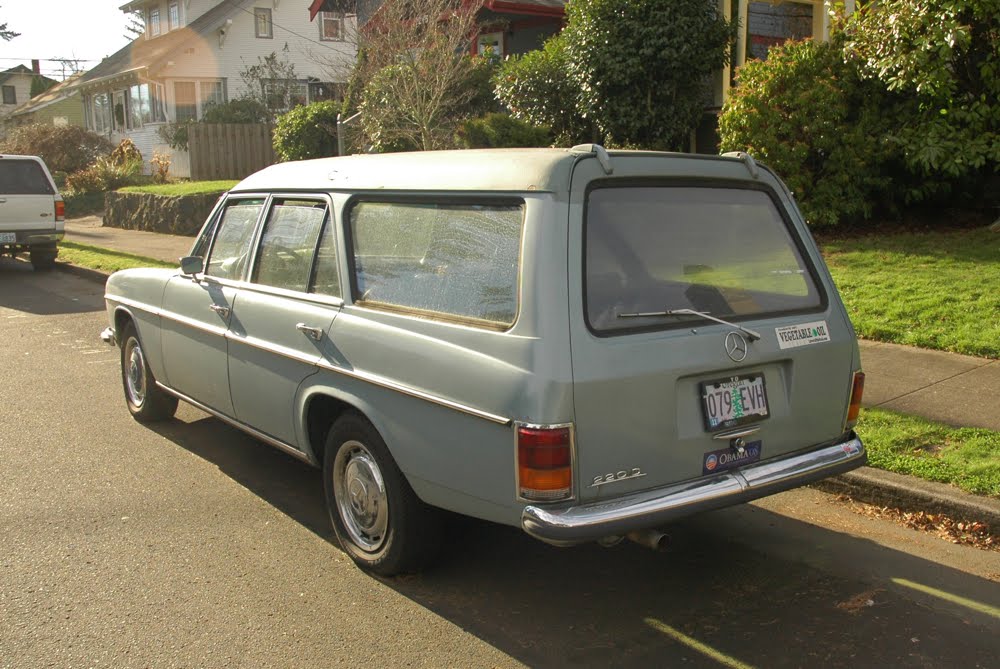 1972 MercedesBenz 220D Estate