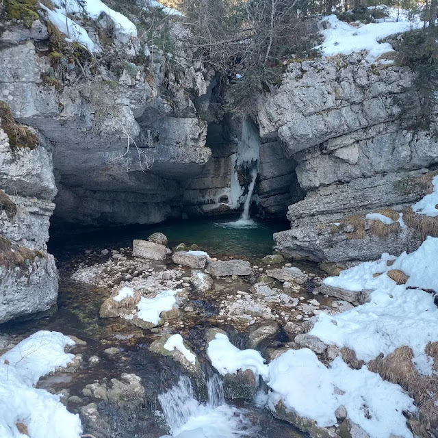 da malga ra stua al rifugio sennes inverno