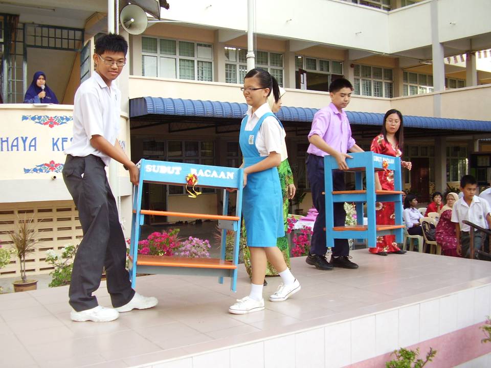 PSS SMK TAMAN SEJAHTERA PROJEK MENYIAPKAN 26 BUAH RAK  