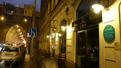 tapas bar, budapest, Alagut