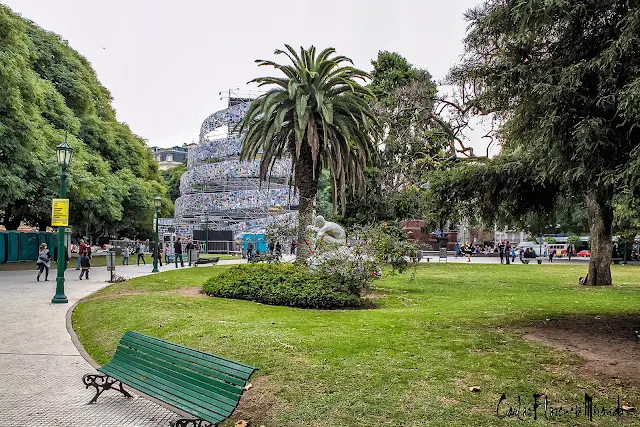 Camino a la Torre de Babel, Buenos Aires, Argentina.