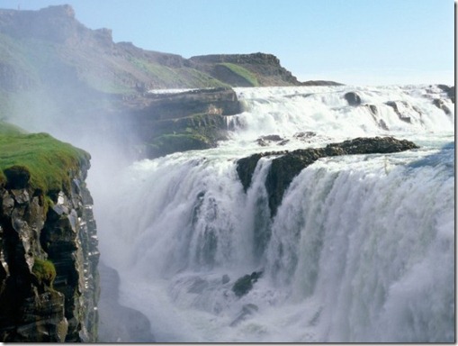 Gullfoss_Iceland8-670x502-