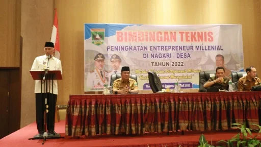 Buka Bimtek Peningkatan Entrepreneur Millenial Nagari dan Desa, Gubernur Sumbar: Jadikan Sapi Pesisir Plasma Nutfah Sumatera