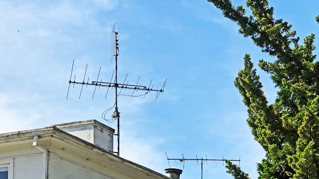 Antena