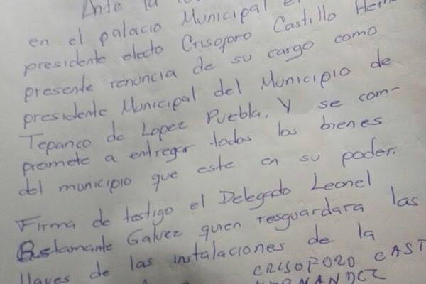 Hartos de la inseguridad, pobladores obligan a alcalde a renunciar en Puebla 