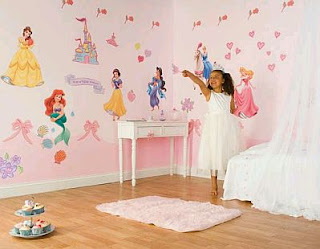 Decorating Bedrooms for Girls with Disney Princesses