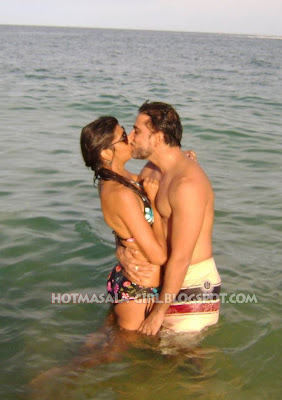 Viva Babes Anushka Manchadani's Hot Kissing Stills On the Beach 