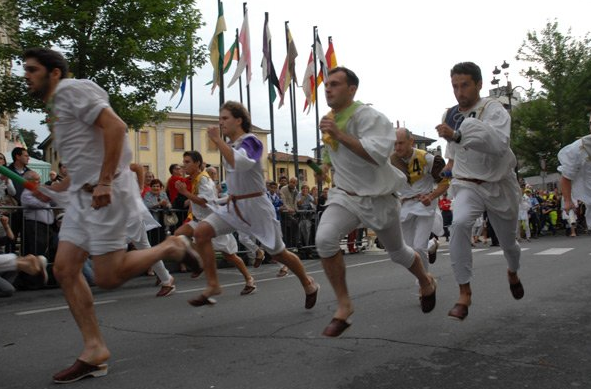 corsa-zoccoli-palio-desio