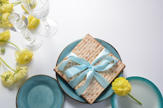 Jewish Passover Greetings - Celebrate The Holiday Festival With Your Family, Friends And Loved Ones