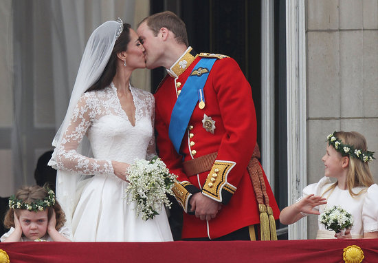 kate middleton and prince william kiss. prince william and kate