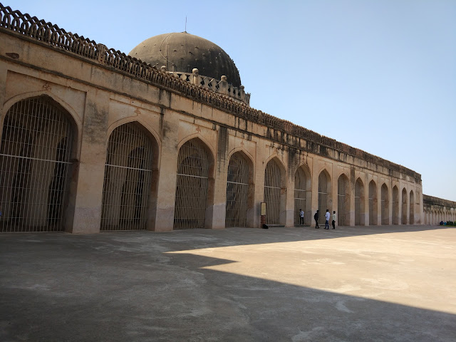 Solah Khamba Mosque, Bidar Fort