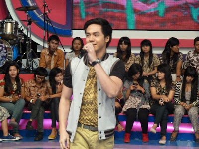 Sam Concepcion in Indonesia (guesting at Dahsyat - RCTI channel)