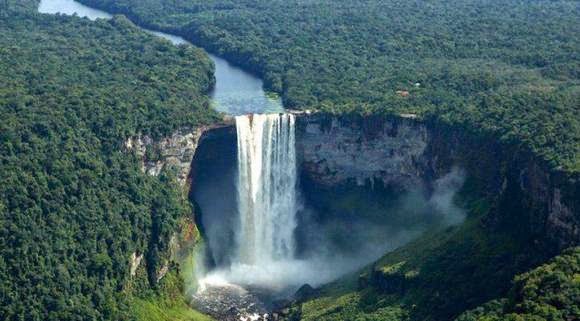 Top 10 Air Terjun Paling Menakjubkan di Dunia - Top ...