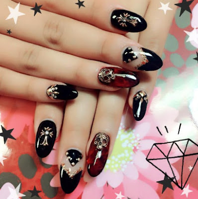 Danielle's Vegas Nail Design