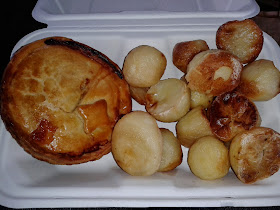 Piebury Corner Chicken Balti Pie