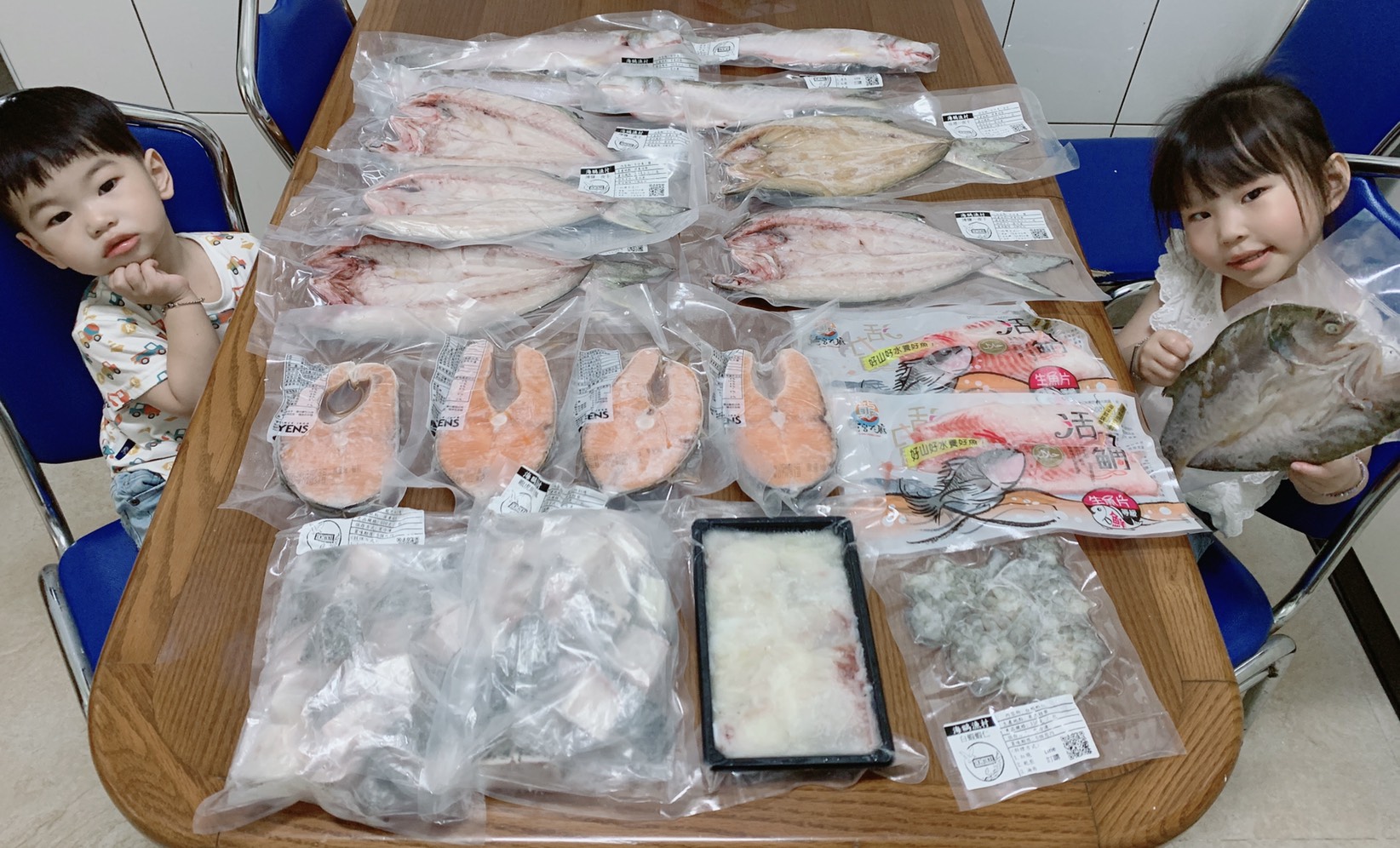午仔魚一夜干、龍膽石斑切片、現撈午仔魚、白蝦仁、智利後切鮭魚