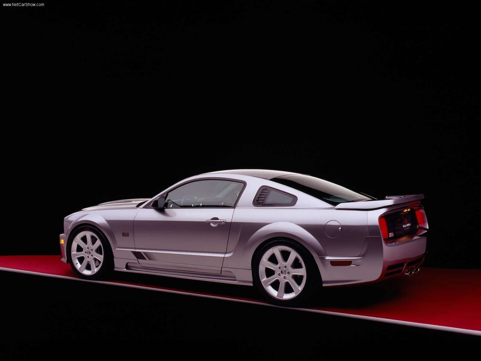 Hình ảnh xe ô tô Saleen Ford Mustang S281 Supercharged 2005 & nội ngoại thất