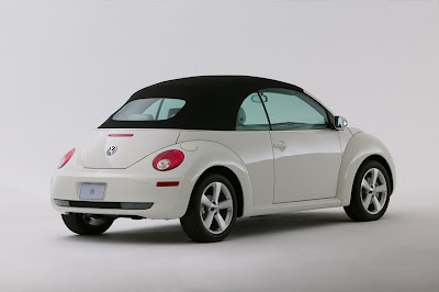 2007 VW New Beetle Triple White