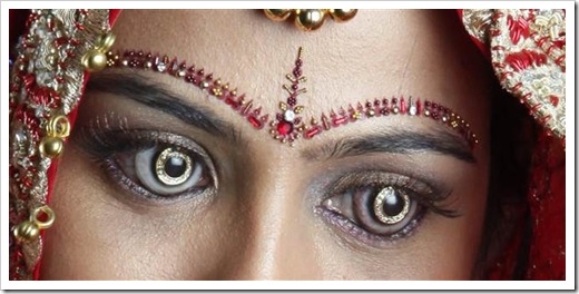 110904-diamond-contacts-hlarge-1130a_grid-8x2