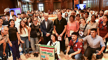 Estudiantes de Capital, Taboada y Loreto visitaron Casa de Gobierno.