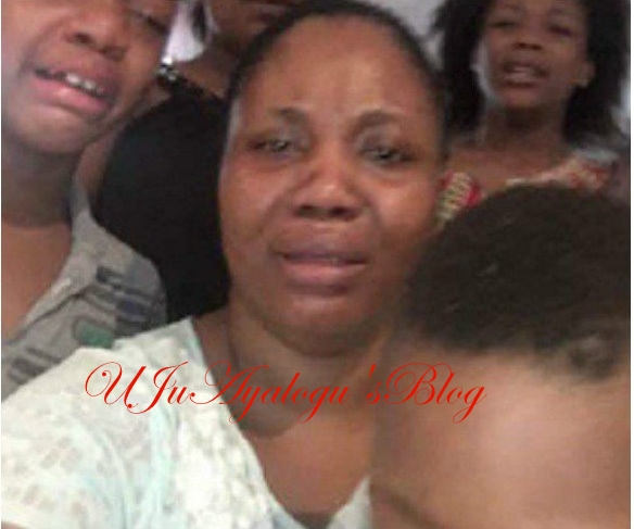 See Photo of Evans' Wife and Children Crying as They Beg Nigerians for Mercy