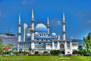 masjid terbesa di dunia: masjid sultan ahmad