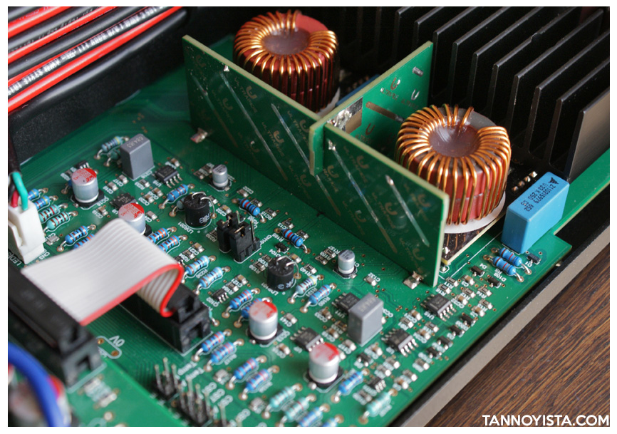 Internal image of the Ultrafide U500DC Amplifier