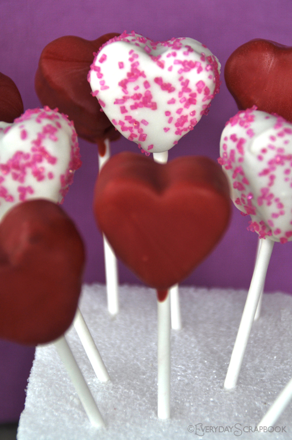 cake pops valentines. Steve gave me the CakePop book