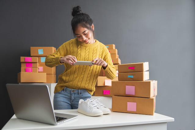 https://www.istockphoto.com/photo/young-women-taking-photo-to-shoes-with-cell-telephone-or-smartphone-digital-camera-gm1171447344-324539752